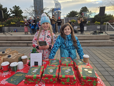 Carols-Gift-Table